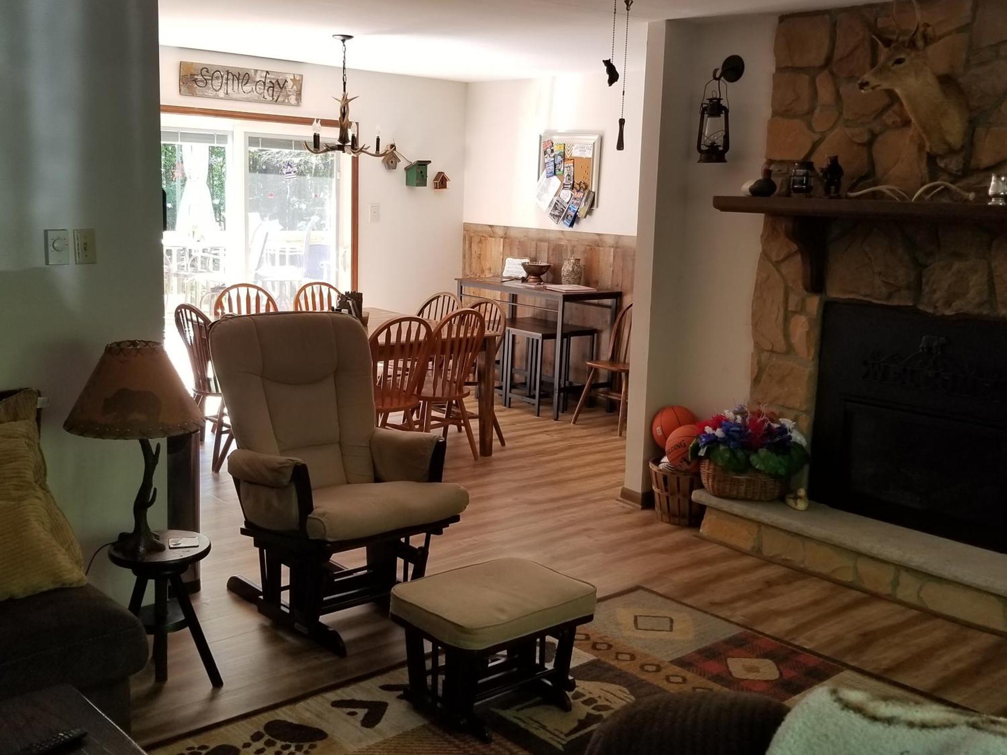 Serenity And Fun All In One In This Cozy Pocono Cabin Jim Thorpe Exterior photo